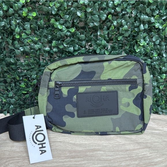 Keep It Light Hip Pack - Picture 3 of 5